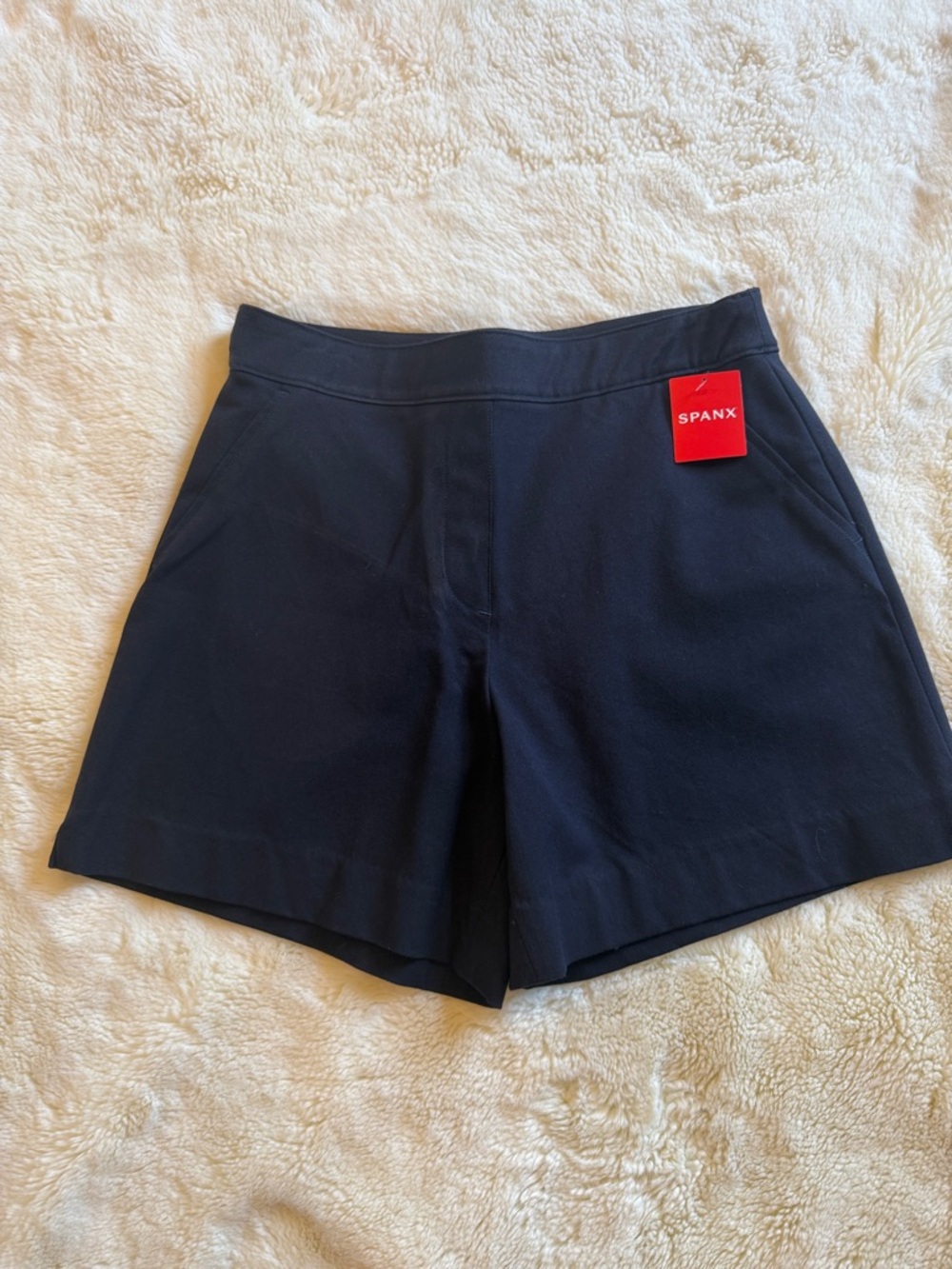 SPANX POLISHED SHORT CLASSIC NAVY STRETCH CHINO STYLE SIZE SMALL NWT - Picture 2 of 8